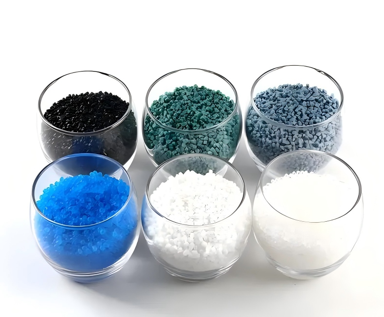 Да ли производи од ТПЕ материјала високе тврдоће избељују лакше? Да ли је тврдоћа материјала повезана са избељивањем?