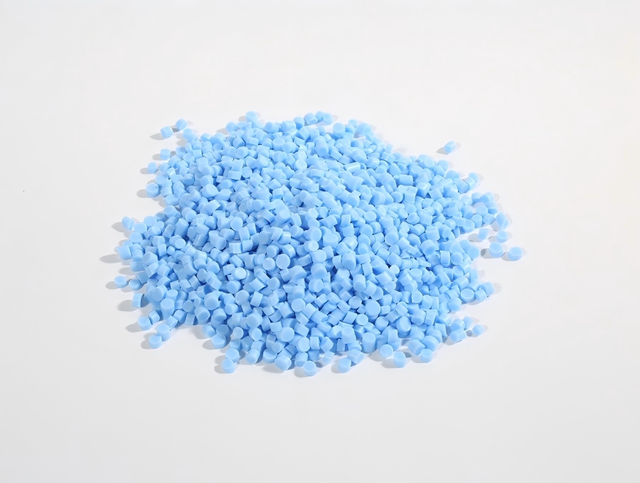 Површина производа од бризганог ТПЕ материјала постаје бела – да ли је проблем са калупом или сировином?